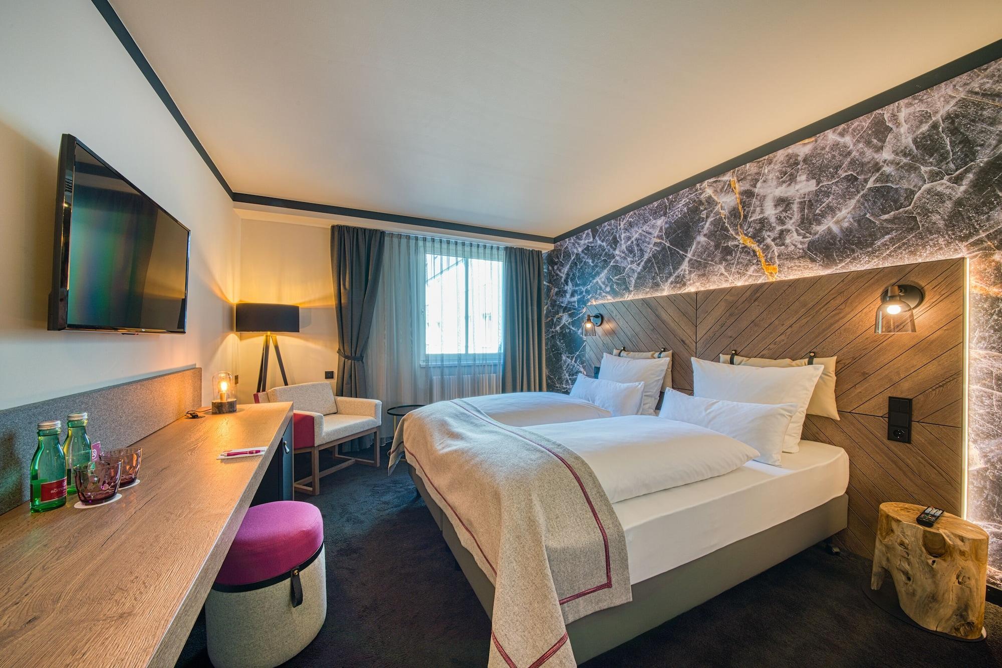 Hotel Fourside Messe, Trademark Collection By Wyndham 4*