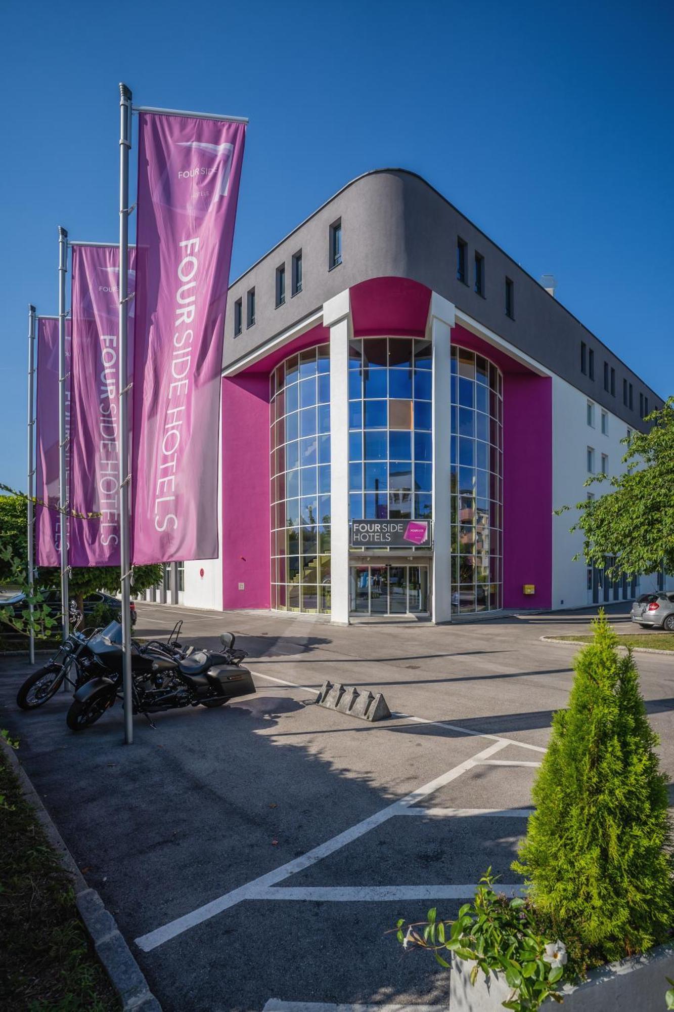 Fourside Messe, Trademark Collection By Wyndham Hotel 4*